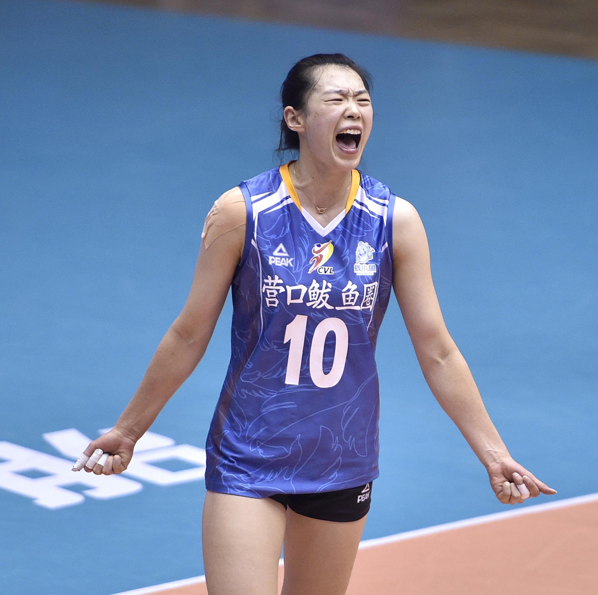 女排比賽時(shí)刻，榮光與榮耀的瞬間記錄時(shí)代風(fēng)采