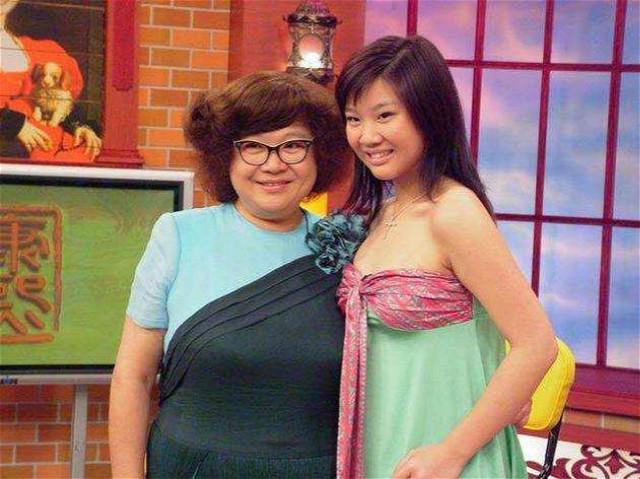 錢爸爸最新動(dòng)態(tài),錢爸爸最新動(dòng)態(tài)，小巷中的獨(dú)特風(fēng)味探索