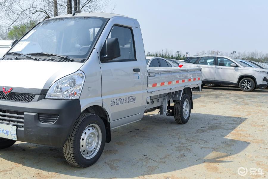 五菱榮光小卡新款車型圖，小巷中的隱藏之寶亮相！