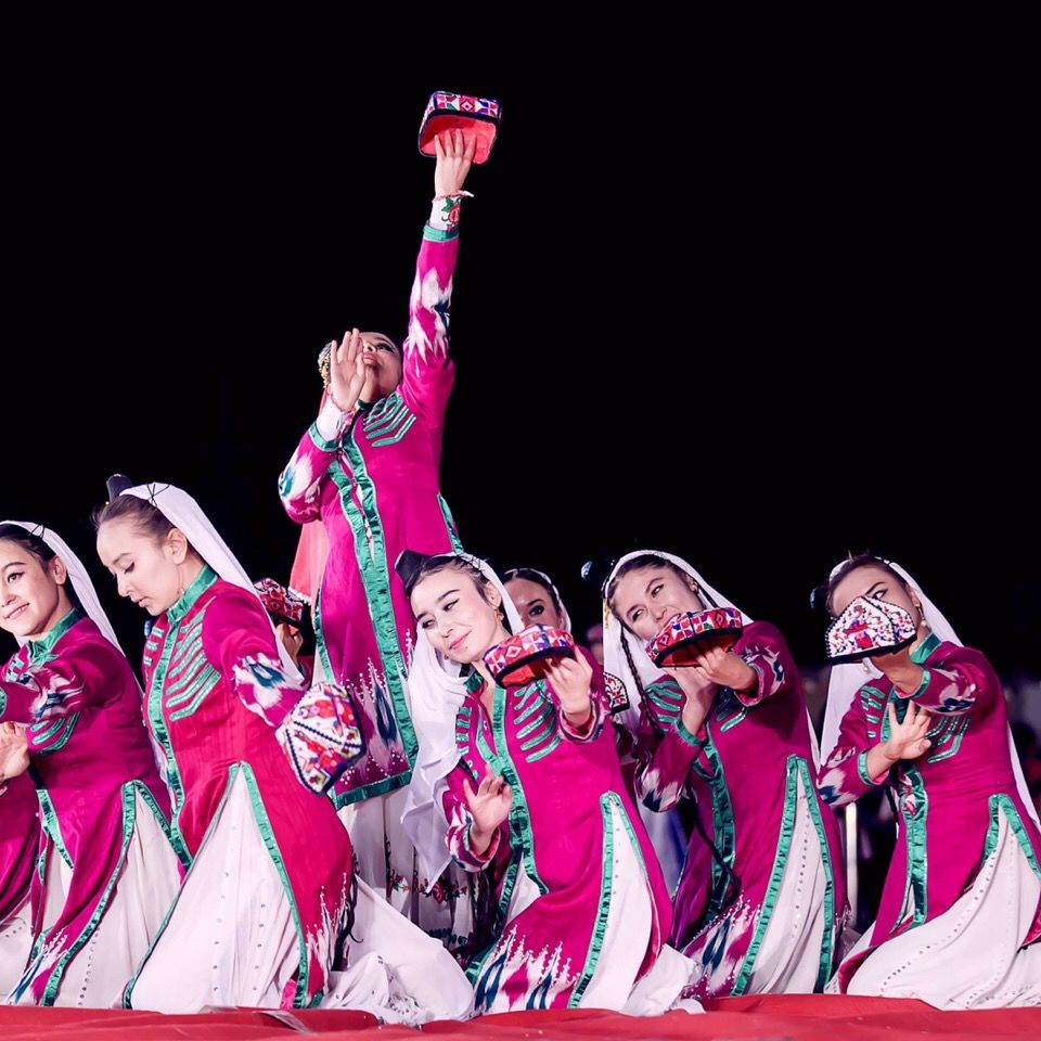 維吾爾族舞蹈新編，小巷深處的魅力舞動