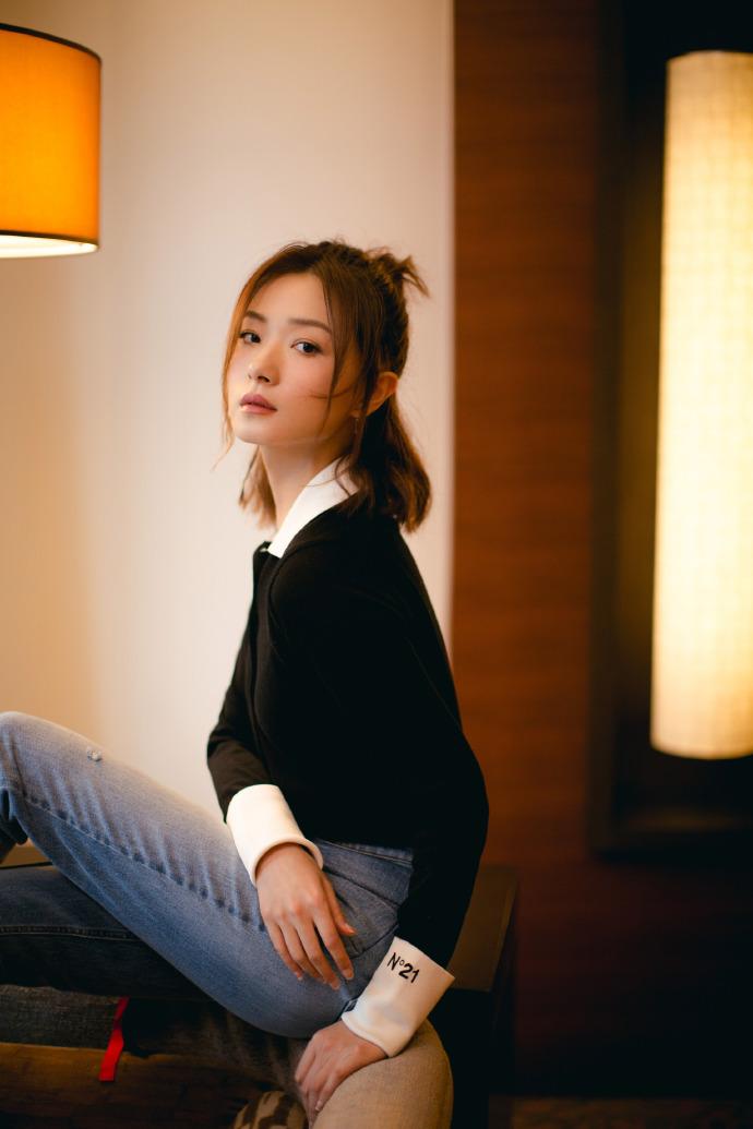 明星時尚秀，引領(lǐng)潮流的星光璀璨之夜