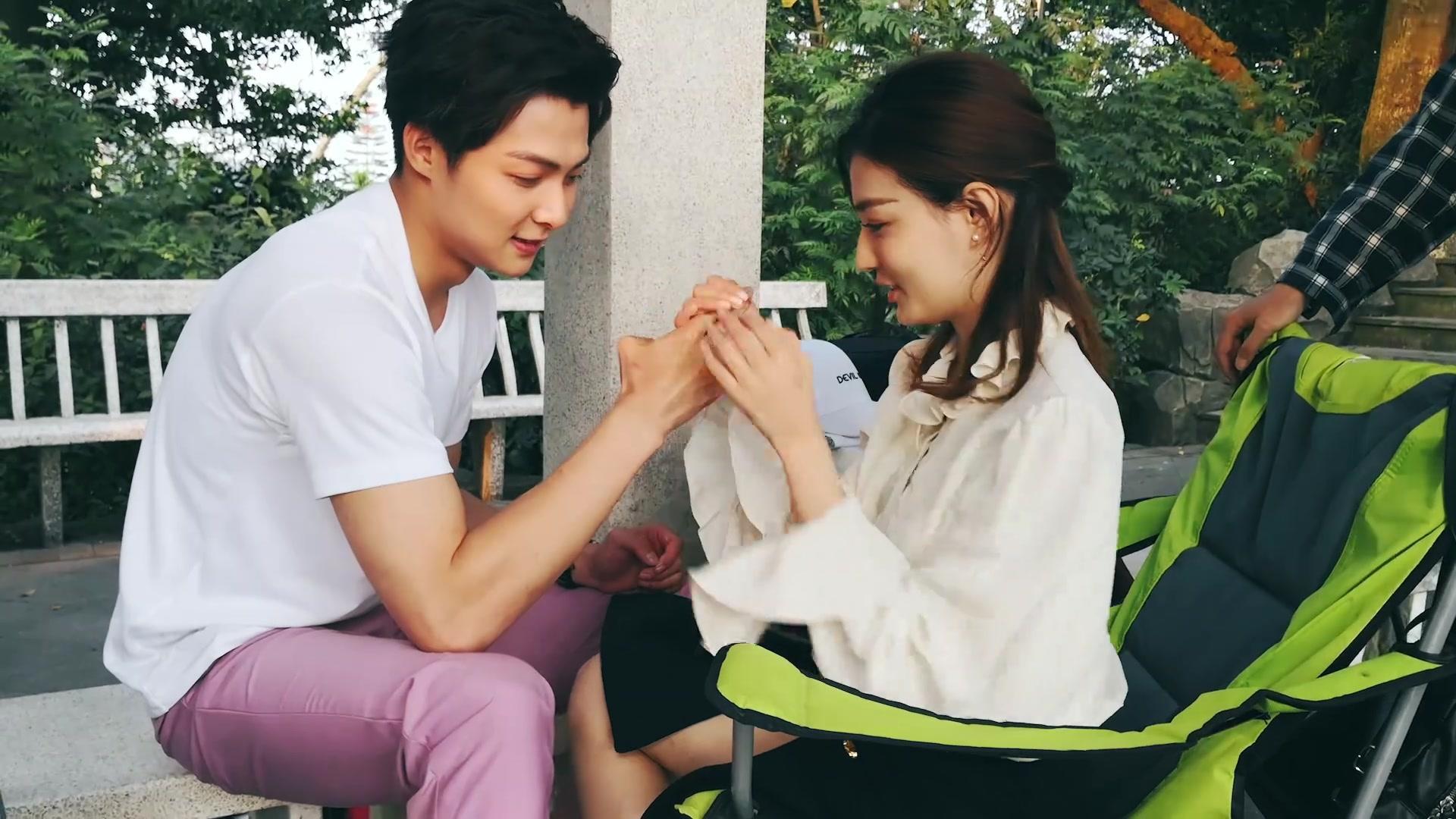 星光猜謎盛宴，明星藏匿小巷，猜謎游戲開啟！