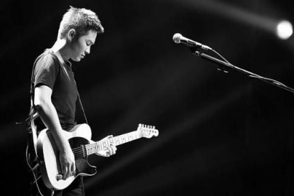 竇唯新歌發(fā)布，變化中的學(xué)習(xí)與自信成就的力量