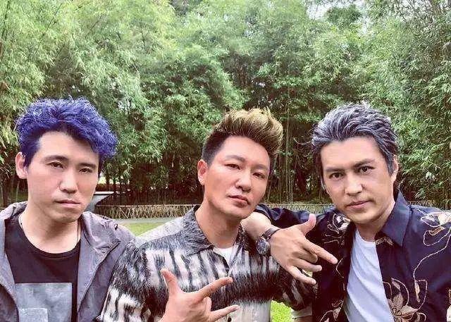 靳東新作發(fā)布，影視盛宴，魅力四溢！