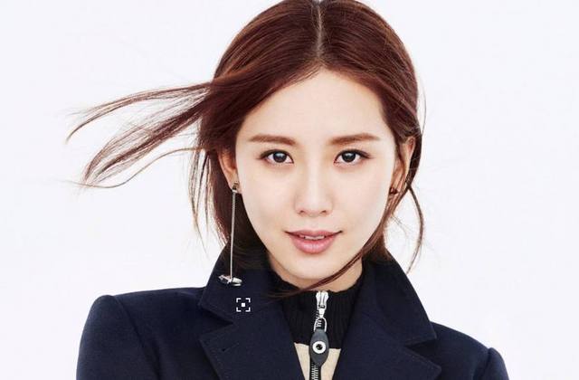 女明星的星光名字，星光之下的獨(dú)特魅力與紐帶