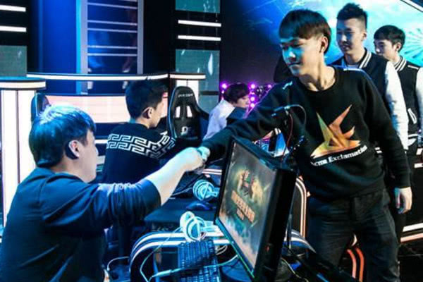 CF職業(yè)比賽禁用人物探究，背后的原因與影響分析