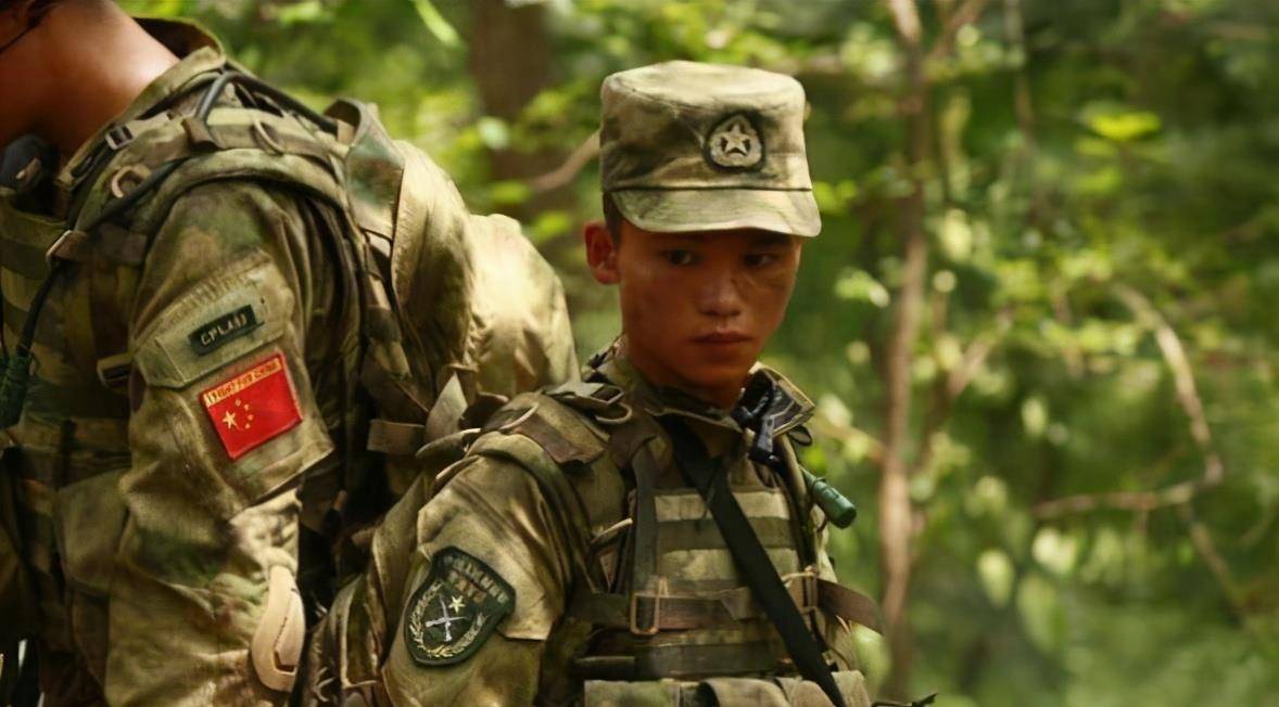 戰(zhàn)狼1特種兵演員,戰(zhàn)狼1特種兵演員，探索自然美景的旅行，尋找內心的平靜