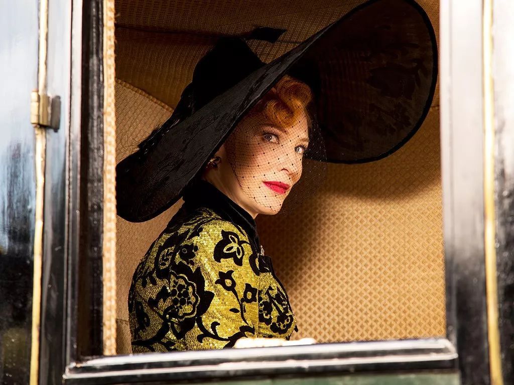 返老還童演員表，時(shí)光逆行的星光陣容揭秘