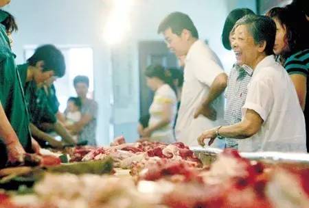 現(xiàn)代畜牧業(yè)發(fā)展多維度解析，肉農(nóng)資訊深度探討