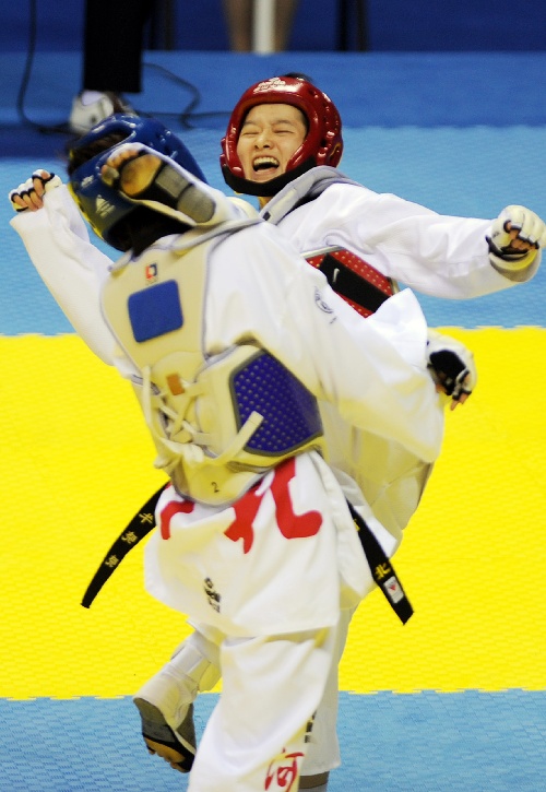 吳靜鈺跆拳道比賽視頻,吳靜鈺的跆拳道賽場，友情、汗水與夢想交織的日常