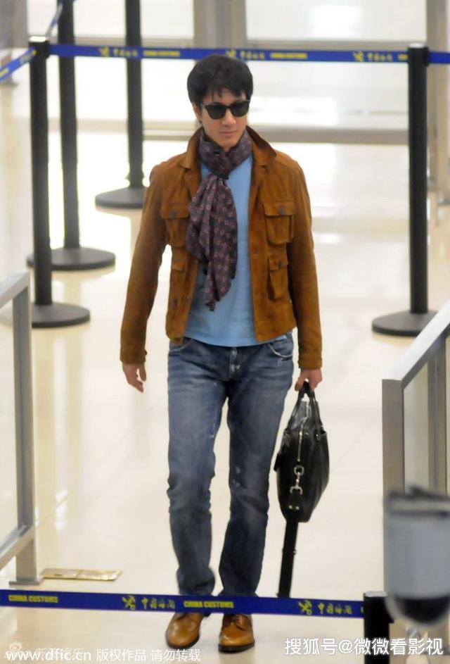 星光下的輝煌歷程，長腿男明星的崛起之路