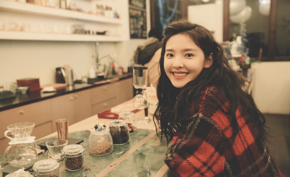 章若楠的電視劇,章若楠的電視劇，科技之光，照亮生活新紀元