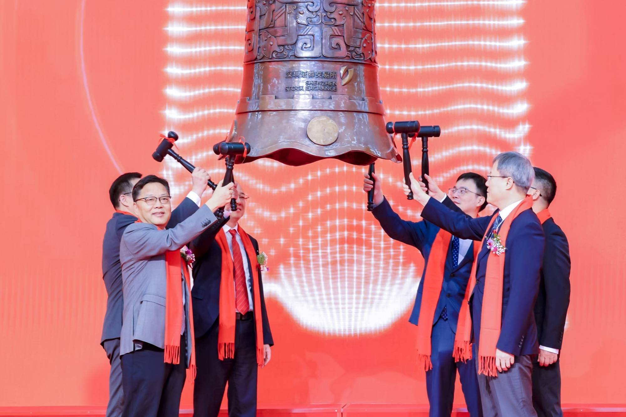 華融證券上市,華融證券上市，資本市場的新里程碑