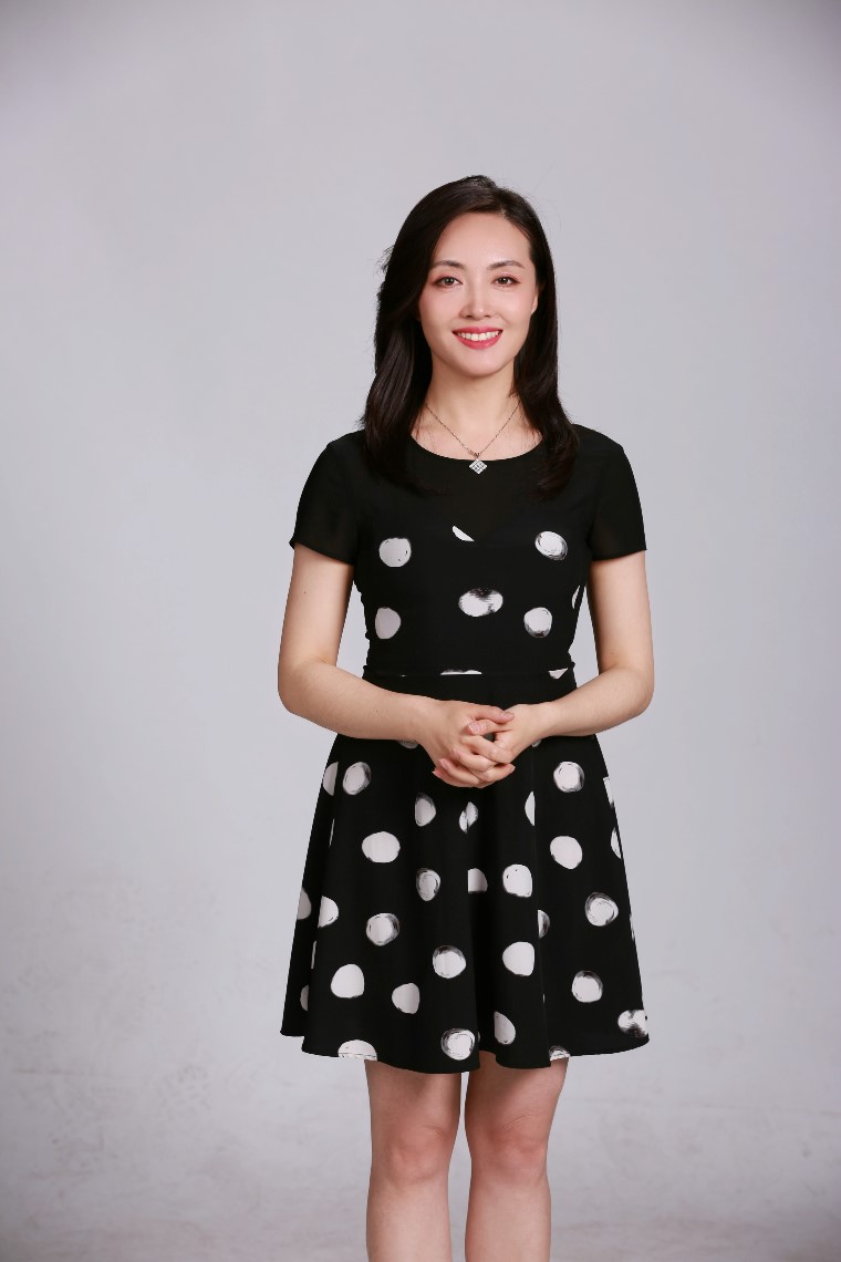 周穎演員，星光璀璨，時(shí)代之光閃耀熒屏