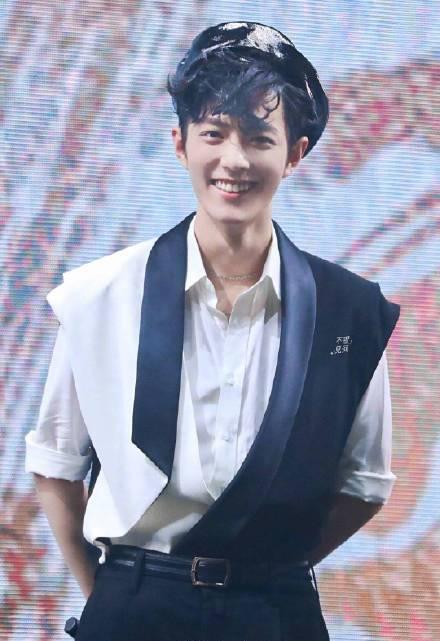 最新流行貝雷帽,最新流行貝雷帽，時尚風(fēng)潮中的獨(dú)特印記