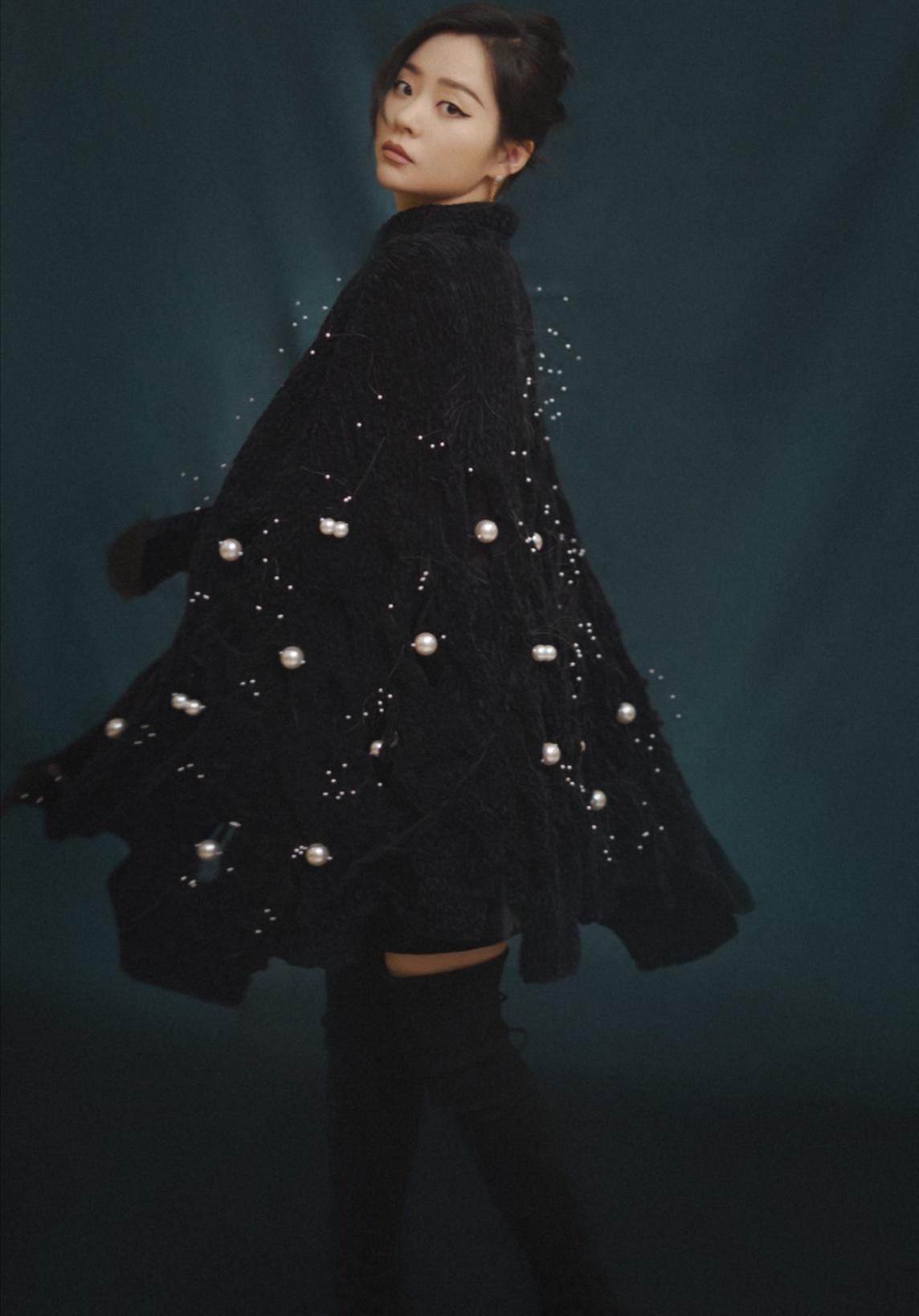 張靚穎，擁抱自然，內(nèi)心寧?kù)o之旅的最新篇章