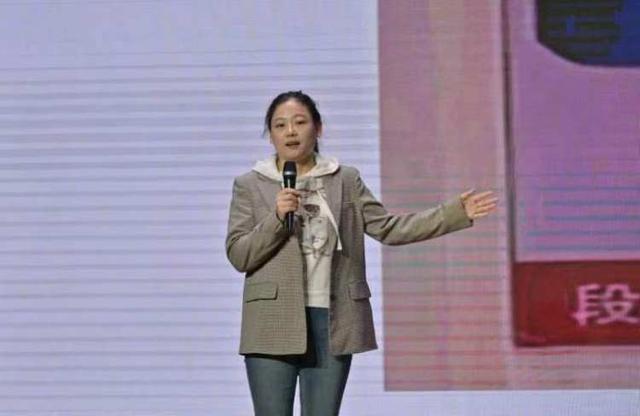 電視臺記者，捕捉生活瞬間，傳遞真實(shí)力量