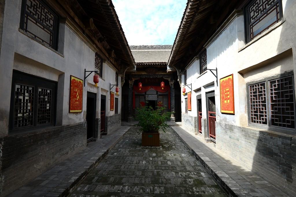 李家大院電視劇,李家大院電視劇，深度解讀其歷史底蘊與當(dāng)代價值