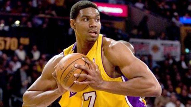 NBA最新球隊(duì)陣容，賽場(chǎng)風(fēng)采與日常溫馨故事