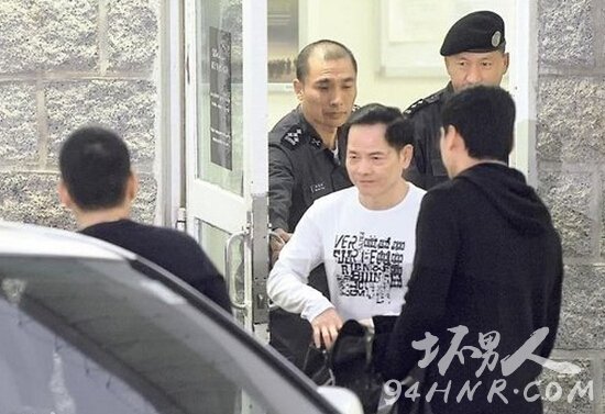 澳門尹國(guó)駒最新動(dòng)態(tài)揭秘，小巷美食寶藏探索