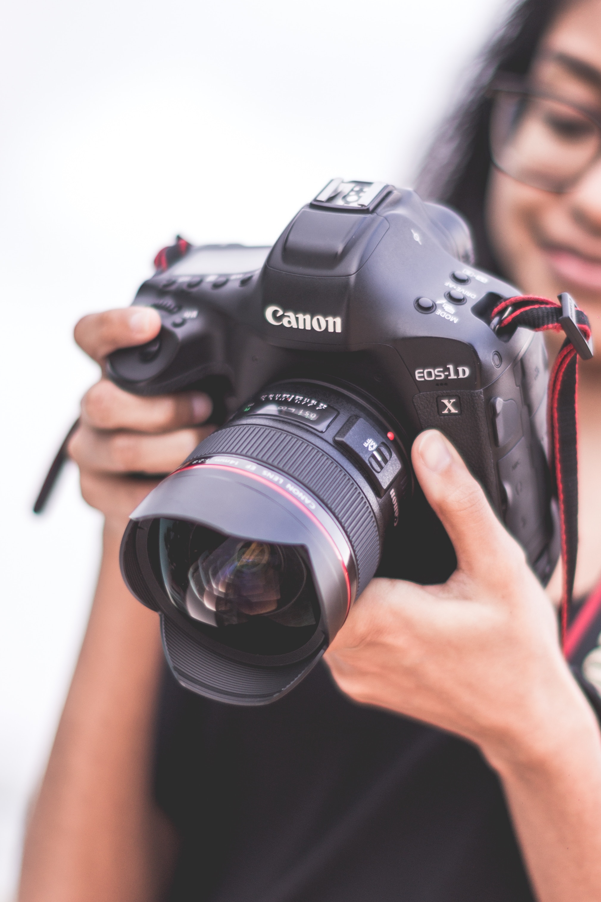 佳能最新動(dòng)態(tài)發(fā)布，揭秘最新消息????