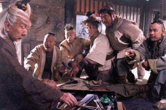 桃谷六仙演員，小巷中的星光閃耀