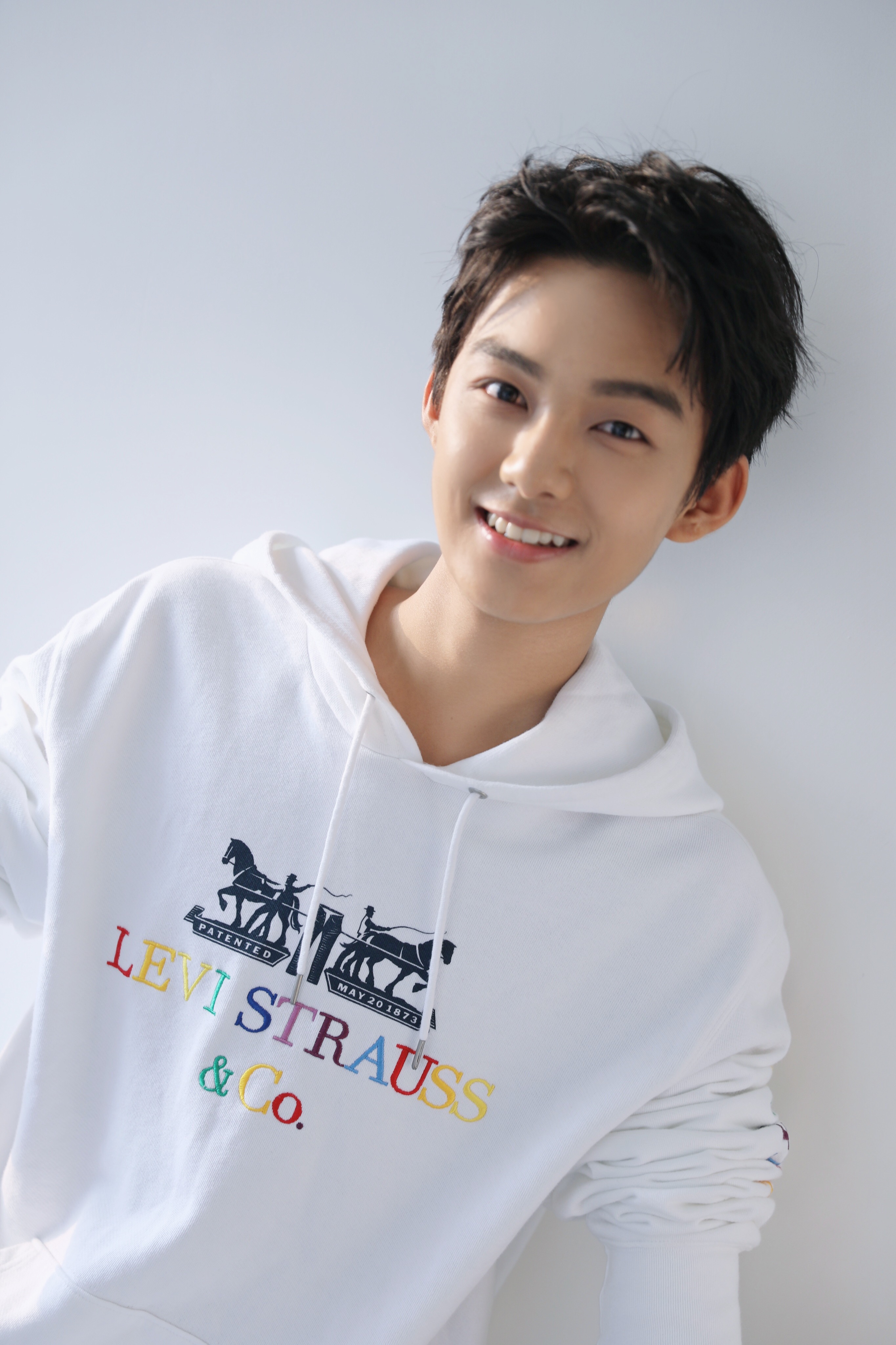 演員黃毅，與自然美景的邂逅與內(nèi)心寧?kù)o之旅