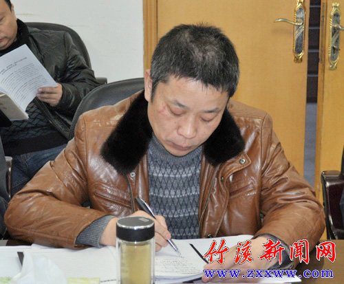 竹溪王璽引領(lǐng)科技潮流，高科技產(chǎn)品體驗(yàn)未來(lái)生活