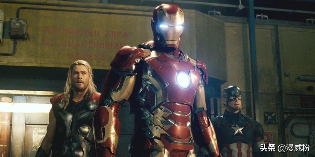 電影吐槽大賞，笑翻銀幕的尷尬瞬間回顧