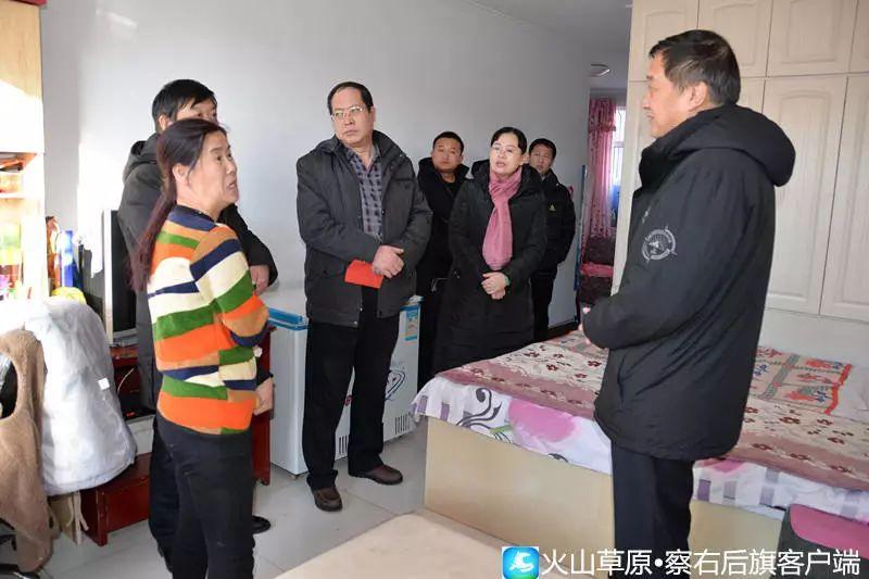 旭仁花，演技璀璨，星光熠熠的影視之星