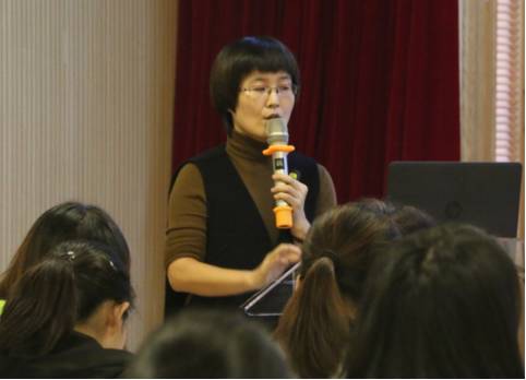 許建演員,許建演員，小巷深處的獨特魅力