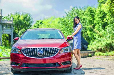 探索隱藏版特色小店，最新君威分體式帶你領略小巷獨特風味