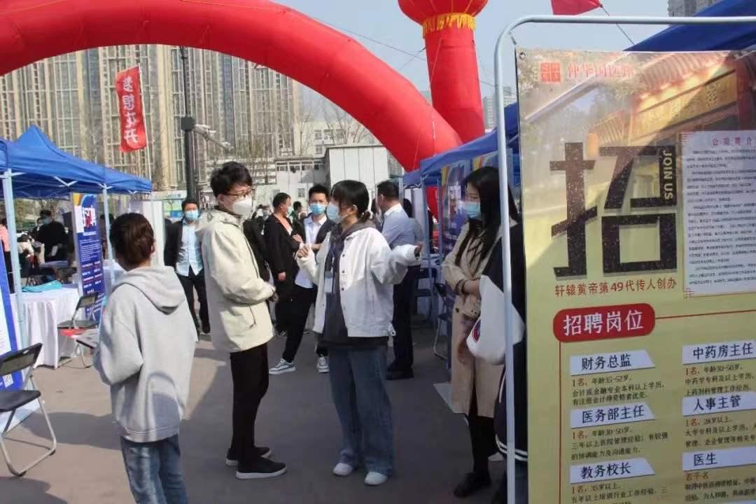 鄭州人才網(wǎng)最新招聘會(huì)，巷弄深處的人才盛宴與獨(dú)特小店奇遇招募活動(dòng)