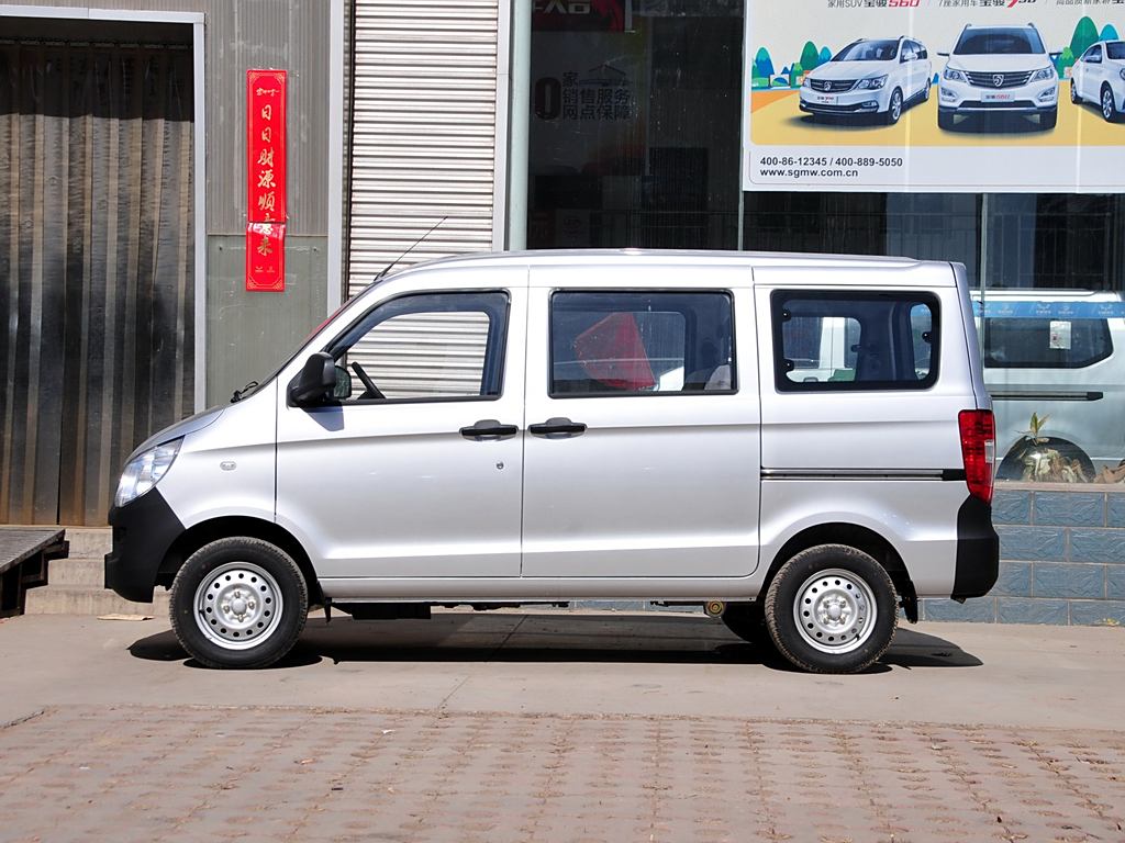 五菱之光面包車最新報價，實用與經濟性的完美融合