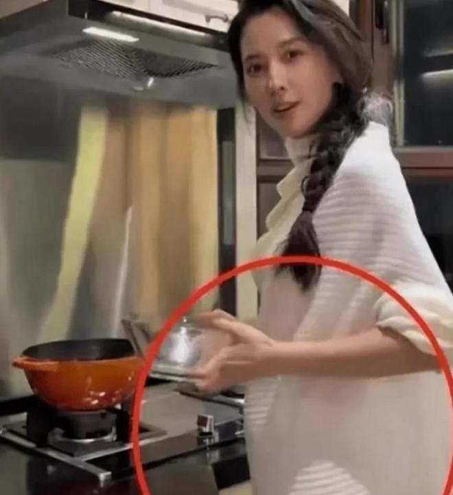 汪峰與章子怡小巷深處的最新驚喜發(fā)現(xiàn)。