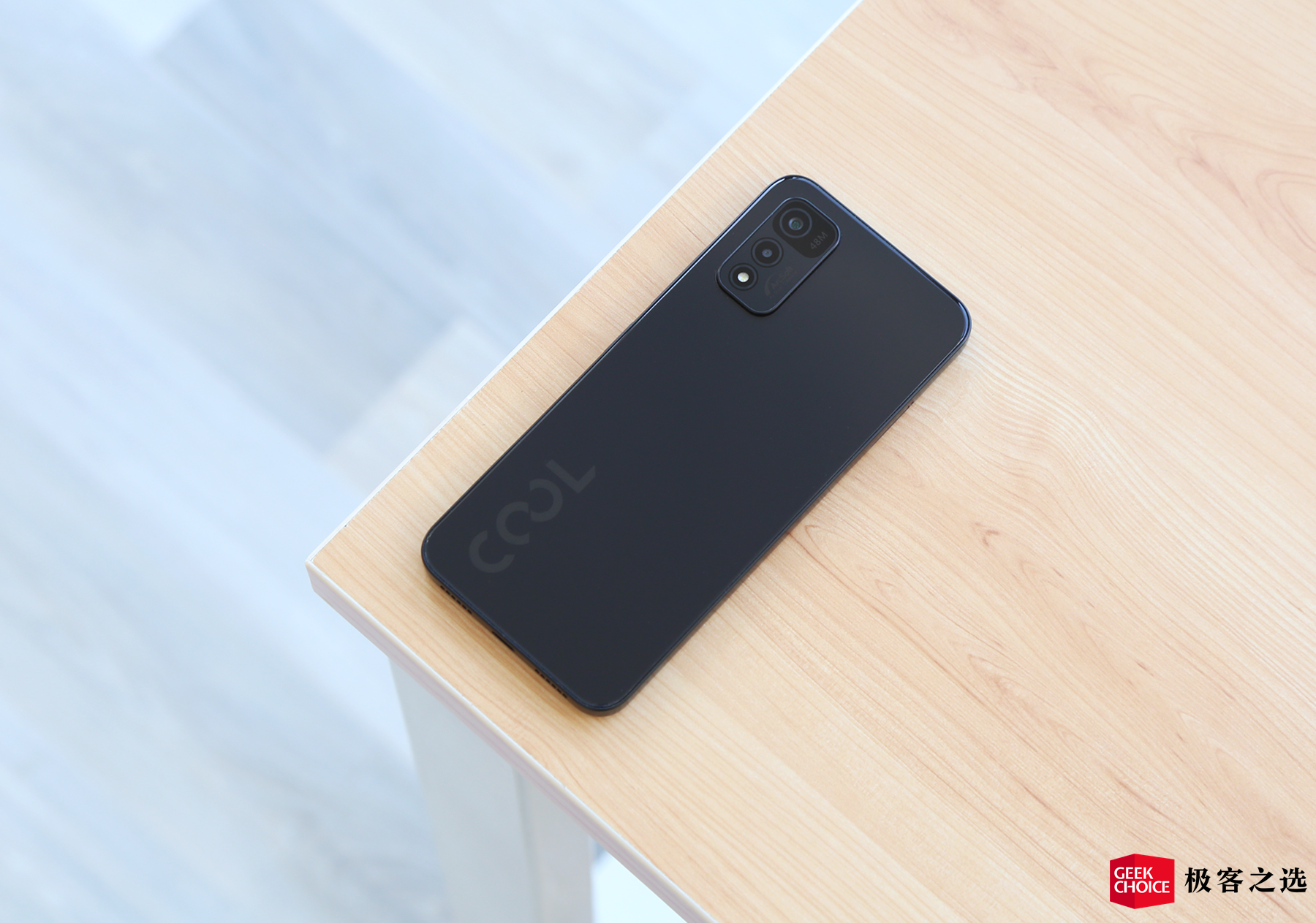 酷派最新款手機(jī)2025款，時(shí)代見證與技術(shù)飛躍的手機(jī)典范