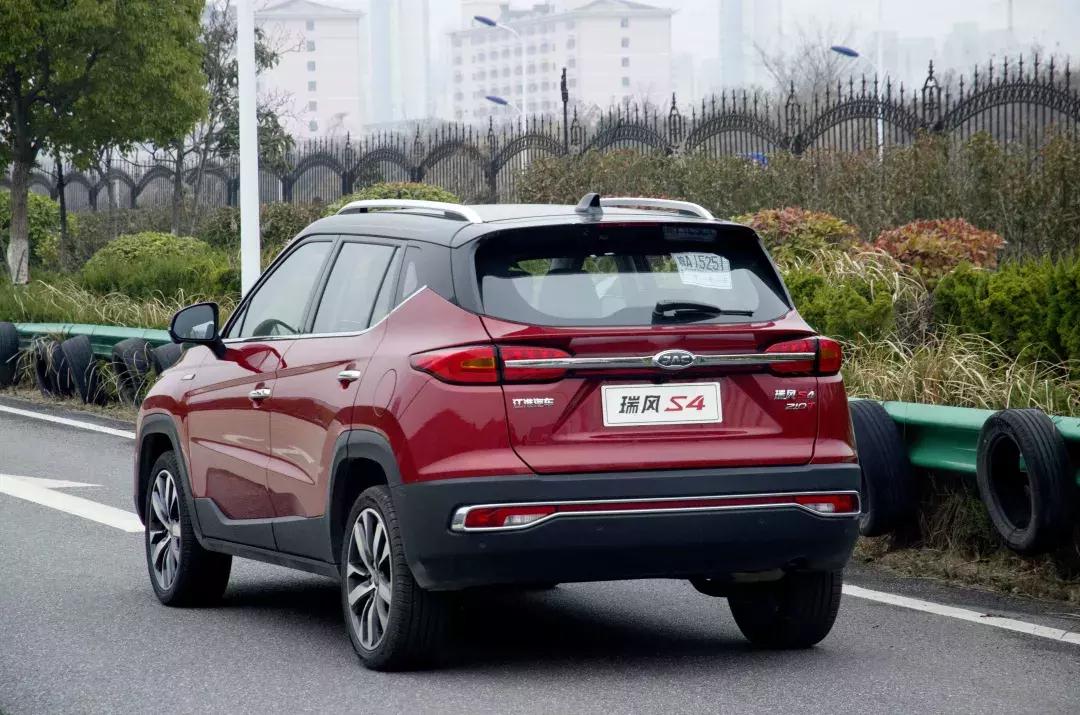 探索小巷深處的獨特風情，遇見最新版2.02下載的特色小店