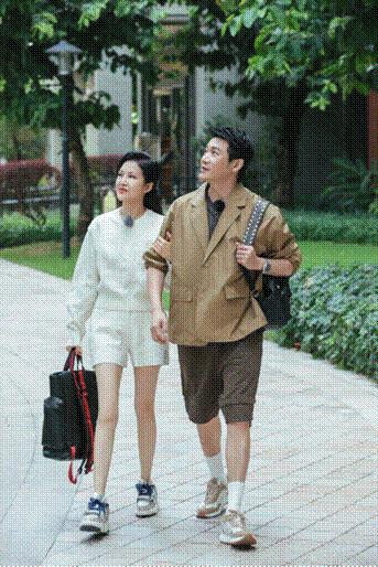 麥迪娜姜潮愛情事業(yè)雙豐收，最新動(dòng)態(tài)揭秘