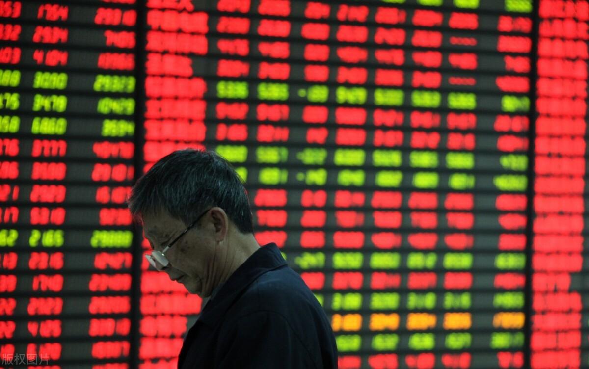 今日股市創(chuàng)業(yè)板動態(tài)，時代浪潮與市場脈搏同步更新