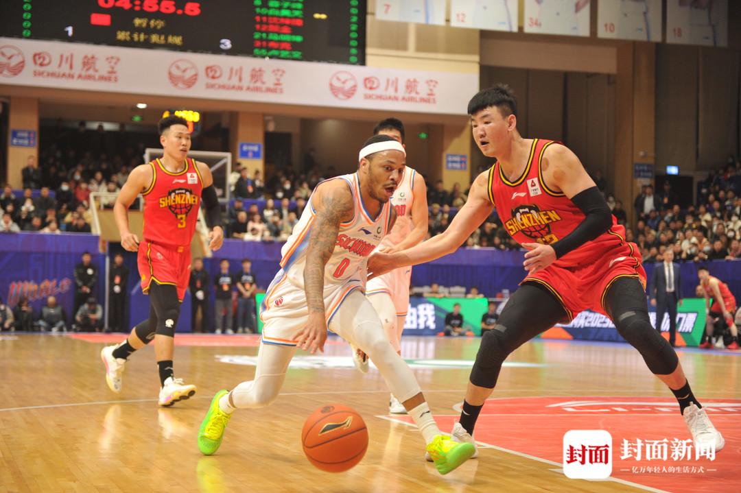 四川男籃今晚風(fēng)云變幻，最新動(dòng)態(tài)揭曉！