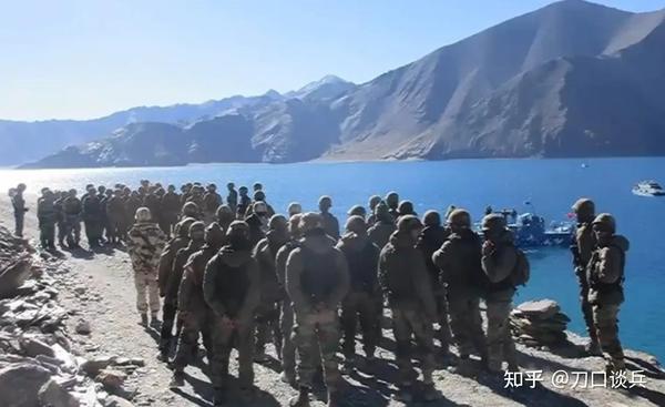 中印沖突最新動態(tài)，小巷深處的大新聞與特色小店的奇遇