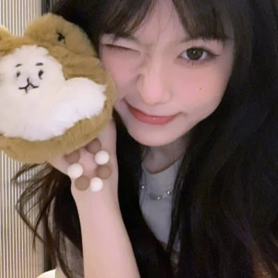 女生頭像最新潮流趨勢，自信、學(xué)習(xí)與變化的力量 2025年風(fēng)采展現(xiàn)