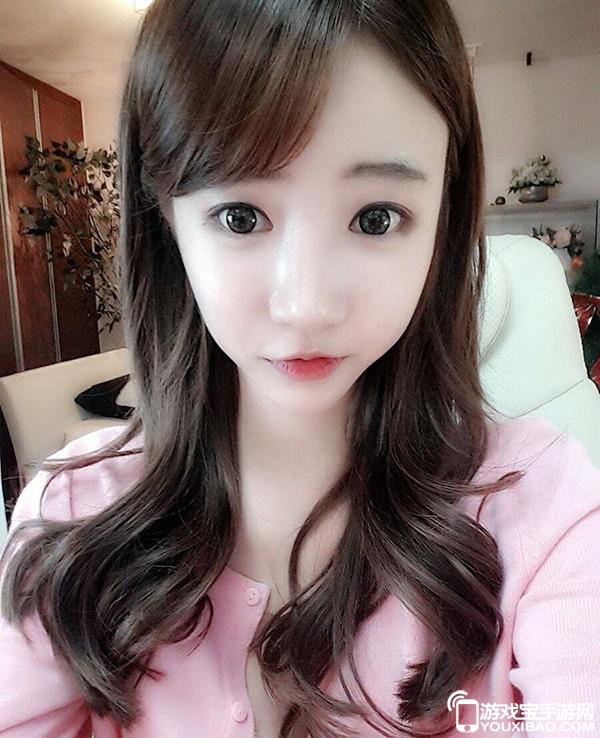 韓國女主播帶你領(lǐng)略科技與生活的完美融合，最新高科技產(chǎn)品介紹