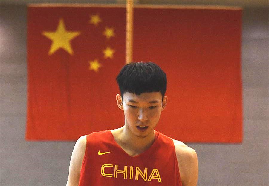 周奇最新動(dòng)態(tài)，日常趣事與友情的溫馨紐帶