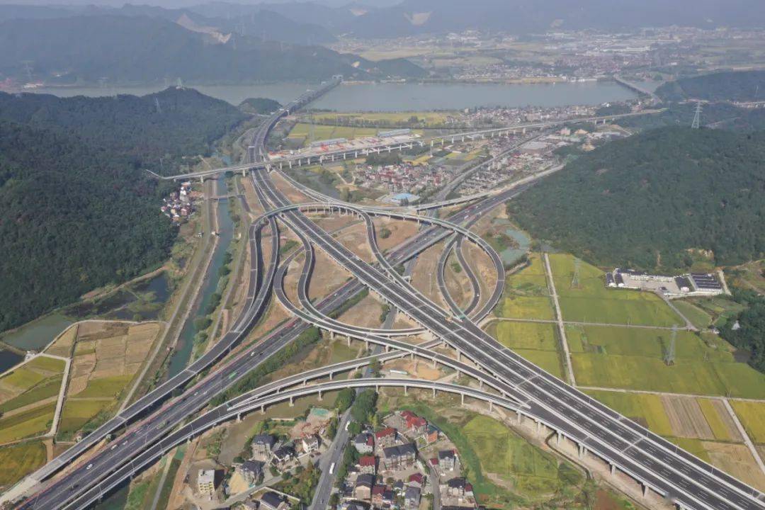 廣大復(fù)線啟程，自然美景的治愈之旅探索最新動(dòng)態(tài)