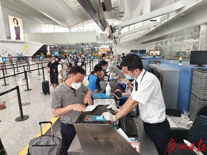 臺(tái)風(fēng)帕卡最新路徑及巷弄中的神秘饕餮之旅