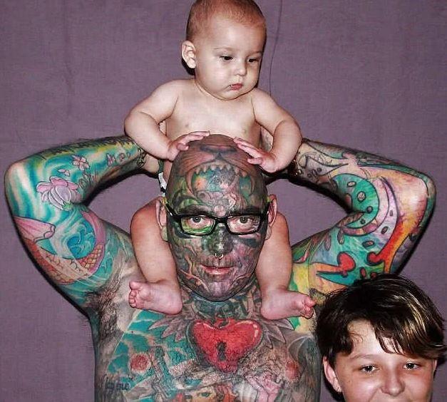 托尼克羅斯紋身新照，展現(xiàn)變化、學(xué)習(xí)與自信的力量之旅